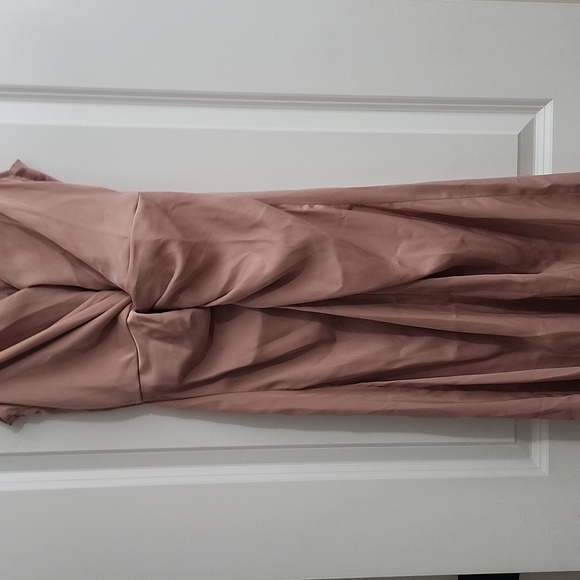 NWT PRETTY GARDEN DUSTY ROSE FORMAL CINCHED DRESS SIZE SMALL - Picture 8 of 16